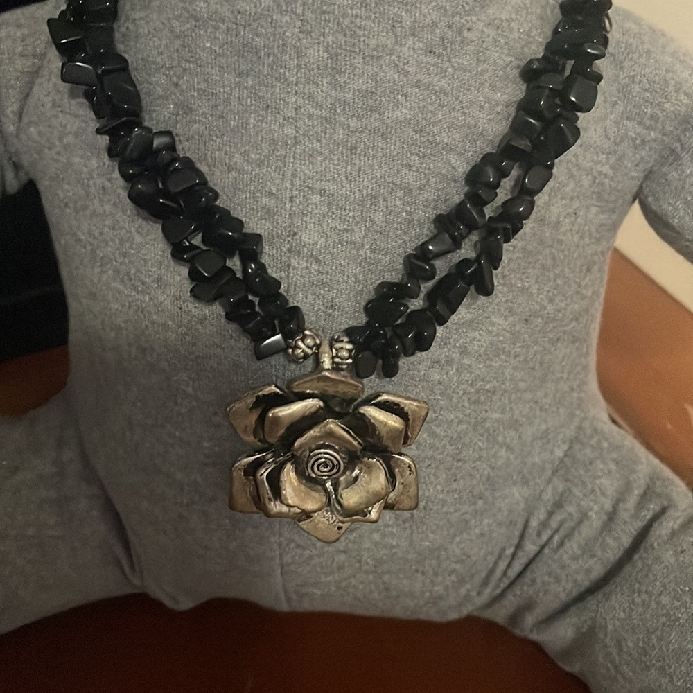Necklace - Picture 3 of 3